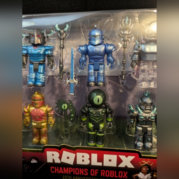 ROBLOX Champions of Roblox 15th Anniversary Edition figurines. New. Unopened Box - Picture 4 of 5
